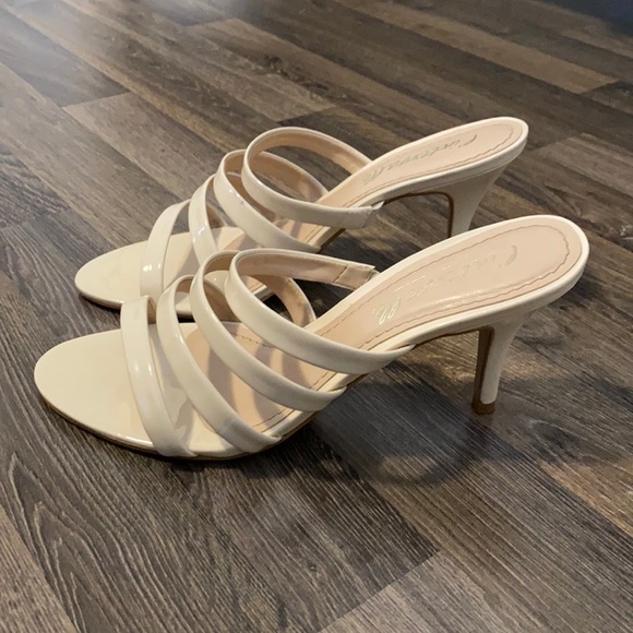 L’Intervalle Nude Heels - Picture 3 of 4